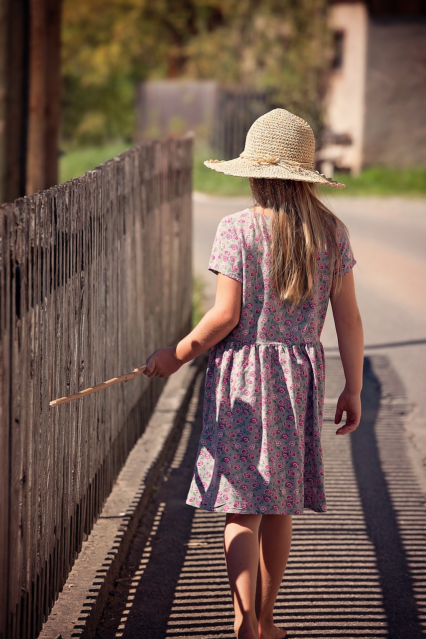巧克力代孕选性别生的女孩穿搭夏季（巧克力代孕选性别生的女孩服装品牌）